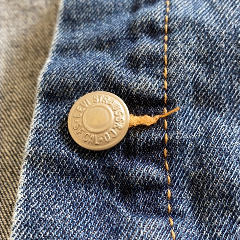 Levi’s - Picture 4 of 7